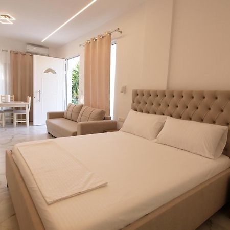 Blue Mare Apartments ซารานเดอ ภายนอก รูปภาพ