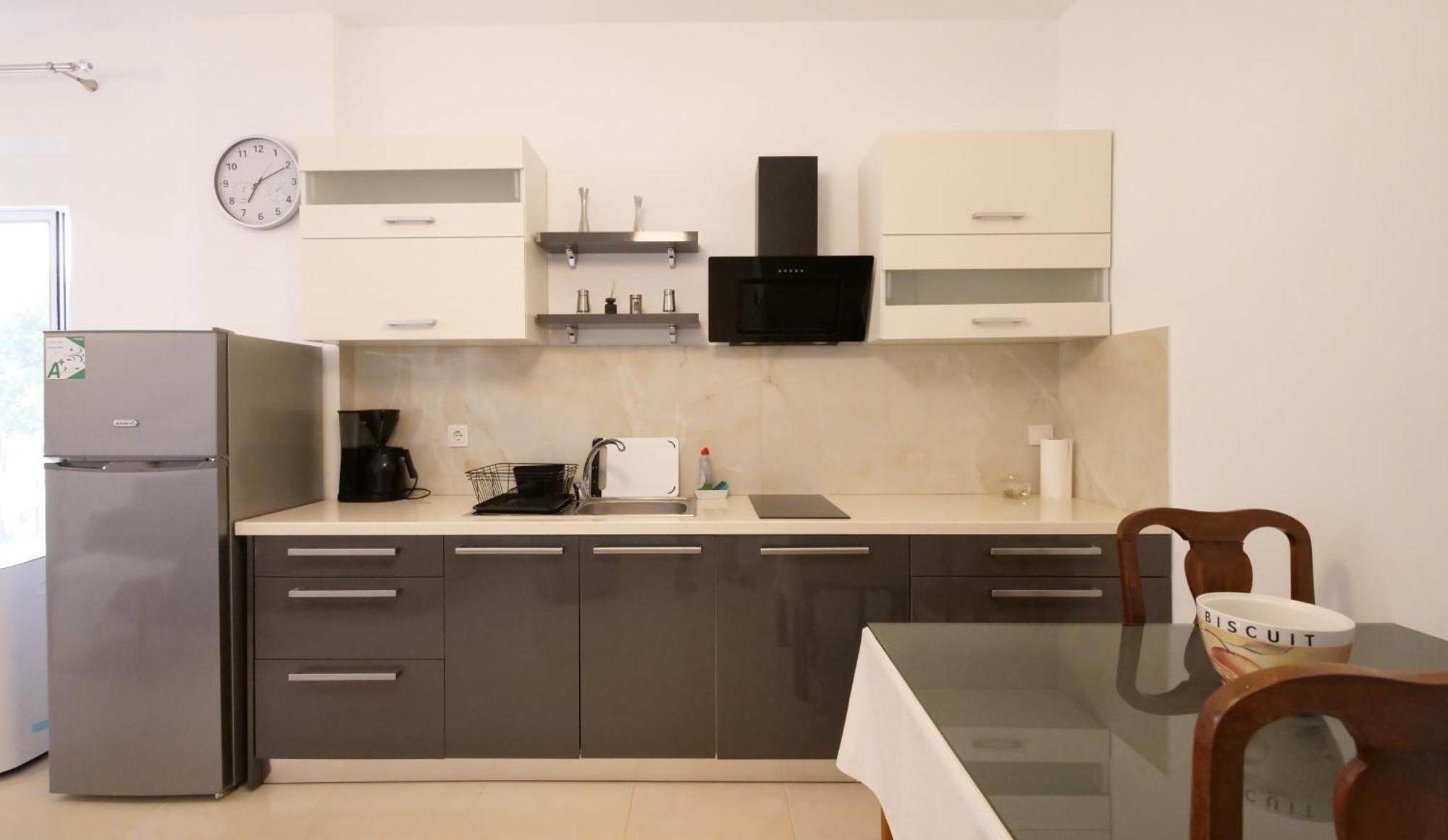 Blue Mare Apartments ซารานเดอ ภายนอก รูปภาพ