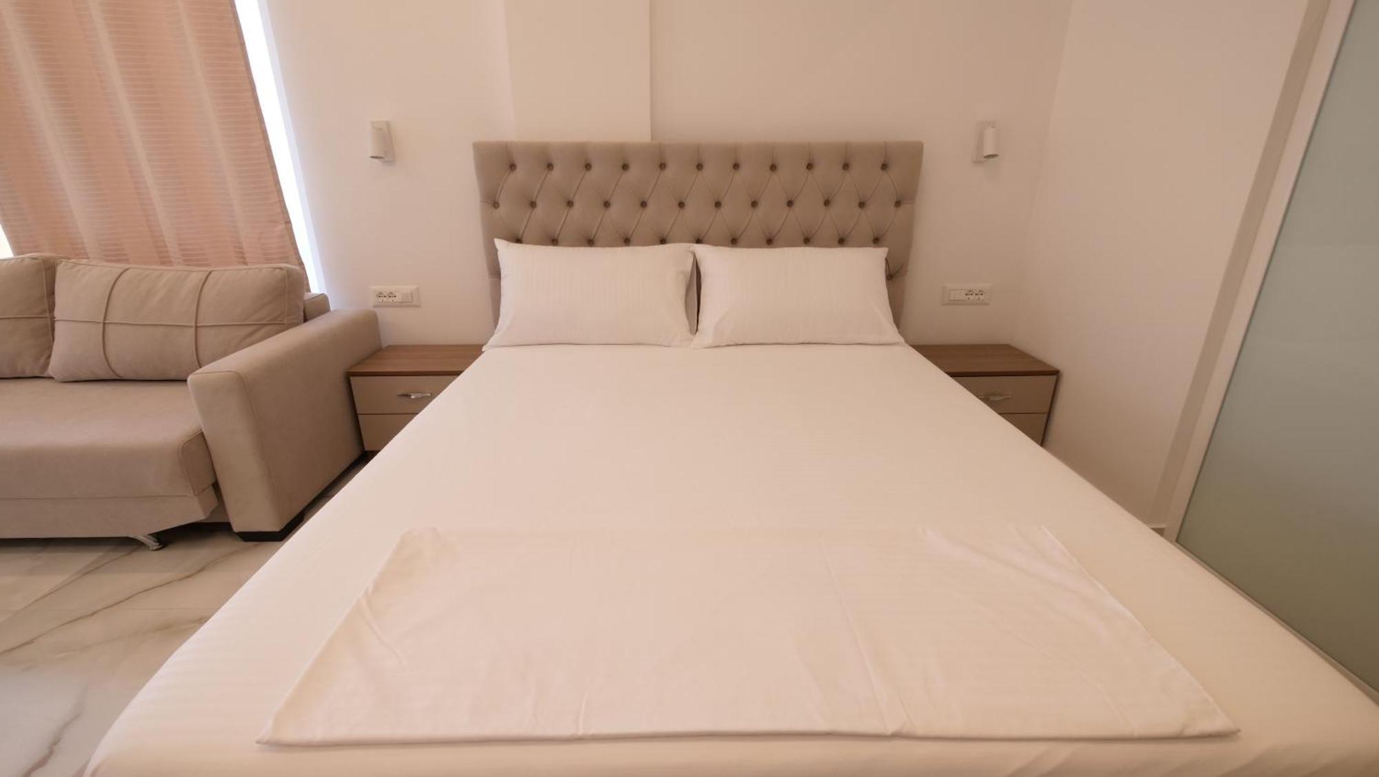 Blue Mare Apartments ซารานเดอ ภายนอก รูปภาพ