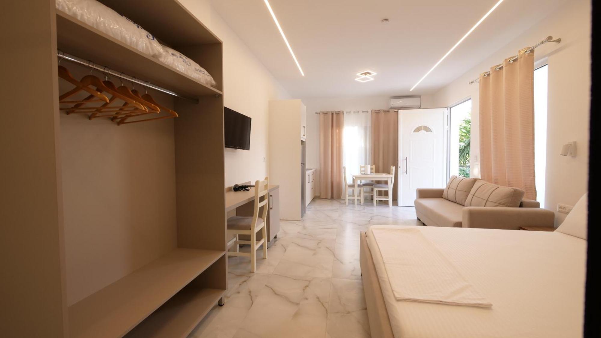Blue Mare Apartments ซารานเดอ ภายนอก รูปภาพ